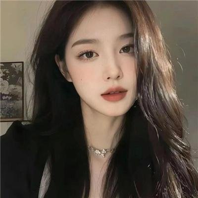 没有耳朵的兔子和两只耳朵的小鸡