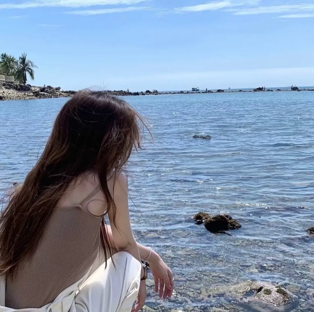 索非亚海报
